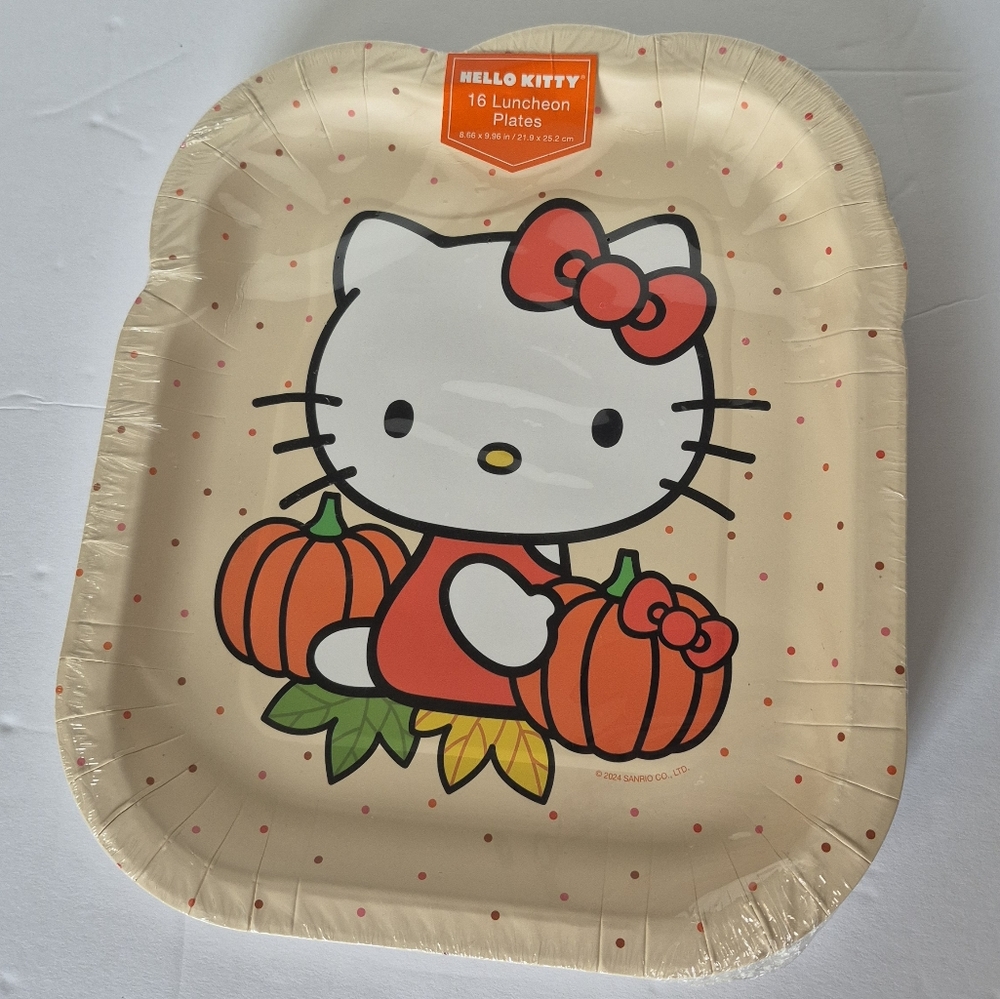 Hello Kitty Paper Luncheon Plates with Pumpkins! New!
